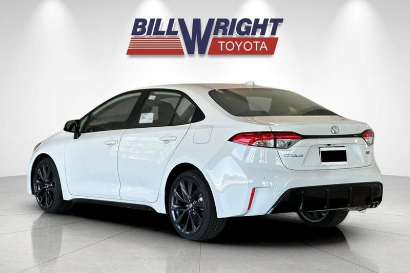 New 2027 Toyota Corolla SEImage 5
