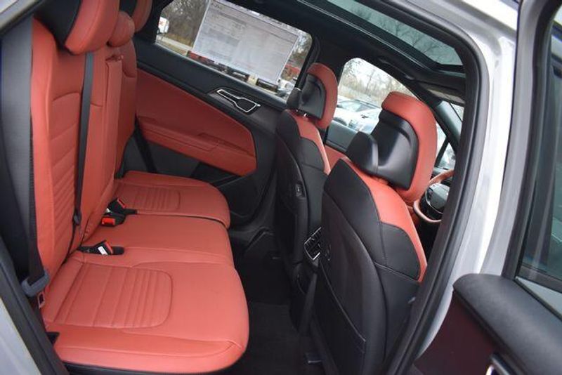 New 2026 Kia Sportage SX-PrestigeImage 17