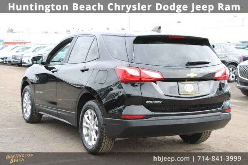 2021 Chevrolet Equinox LSImage 3