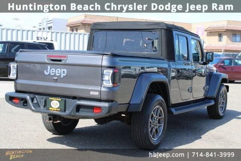 2020 Jeep Gladiator OverlandImage 5
