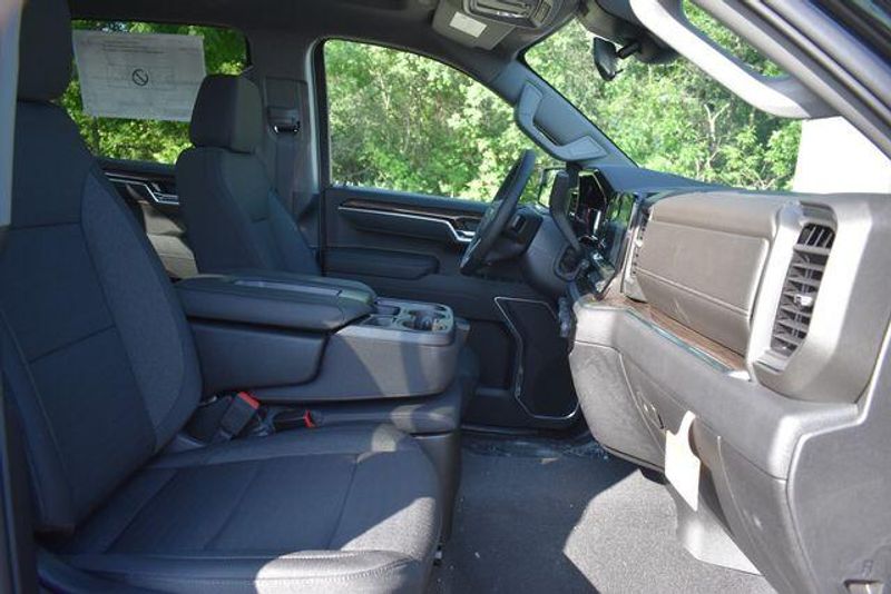 New 2026 Chevrolet Silverado 1500 LTImage 15
