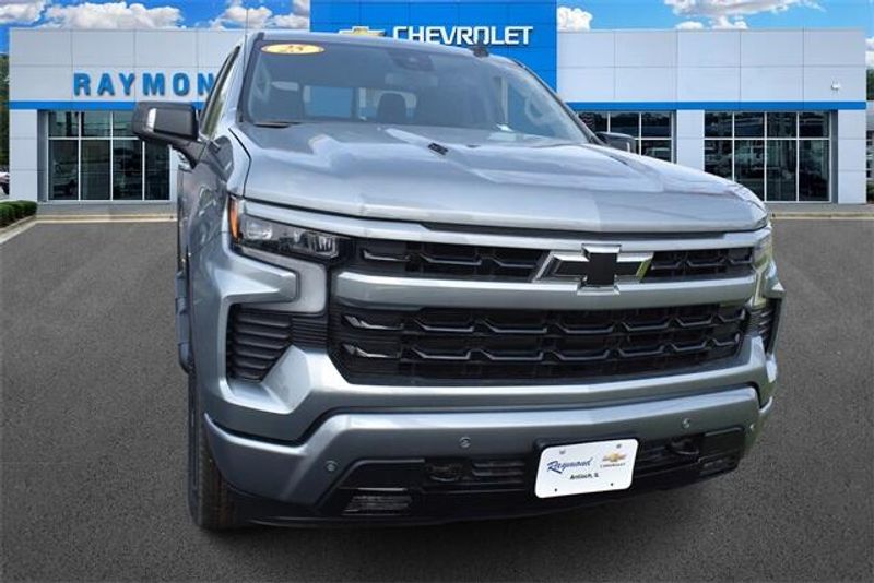 2025 Chevrolet Silverado 1500 RSTImage 9