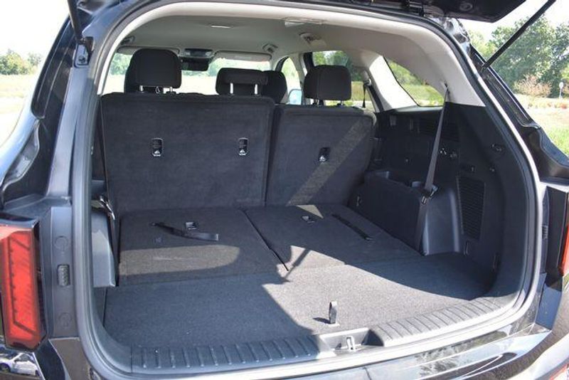 New 2025 Kia Sorento LXImage 16