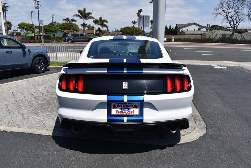2017 Ford Mustang Shelby GT350Image 7