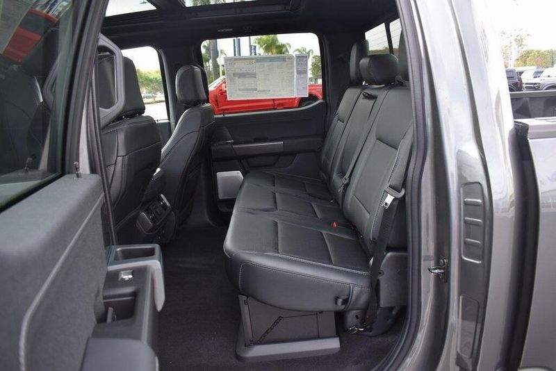 2025 Ford F-150 LariatImage 14