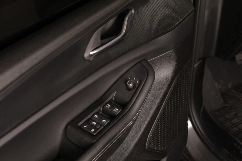 2025 Jeep Grand Cherokee LaredoImage 4