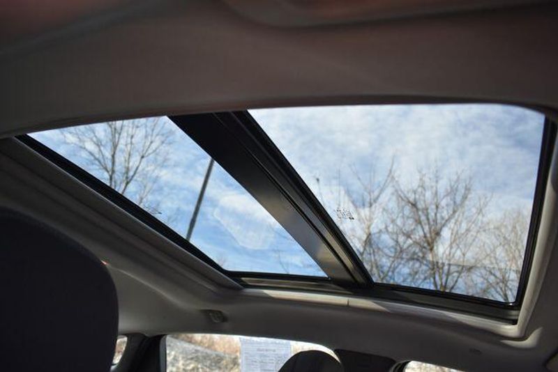 Used 2023 Chevrolet Malibu LTImage 15