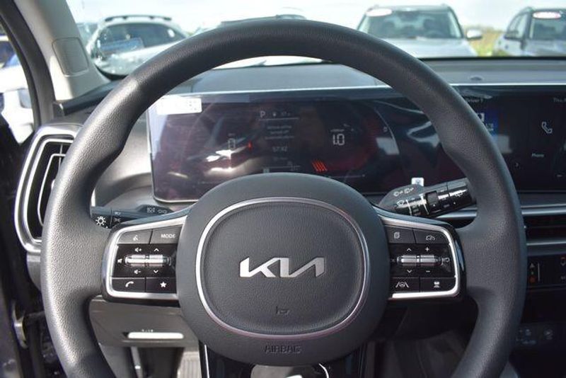New 2025 Kia Sorento LXImage 27