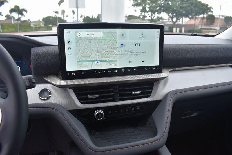 New 2025 Ford Explorer ActiveImage 19