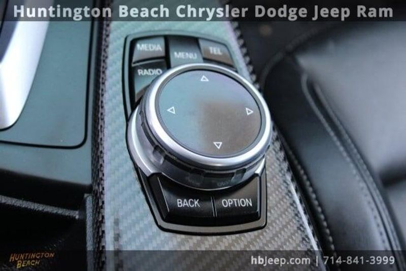 2015 BMW M3 BaseImage 29