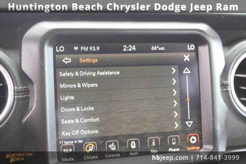 2022 Jeep Wrangler Unlimited Sahara 4xeImage 26