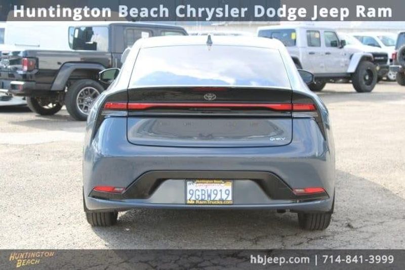 2023 Toyota Prius XLEImage 4