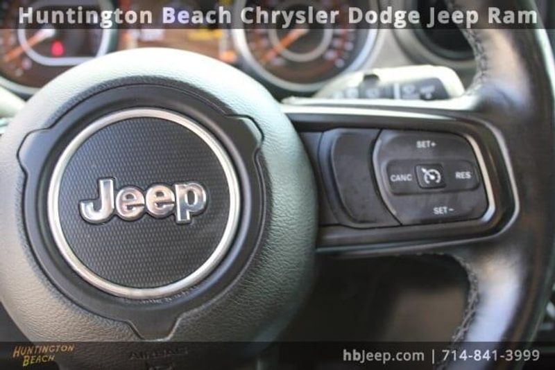 2021 Jeep Wrangler Unlimited WillysImage 17