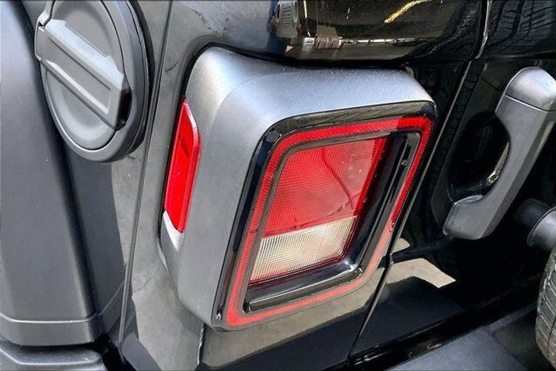 Used 2021 Jeep Wrangler Unlimited SportImage 28