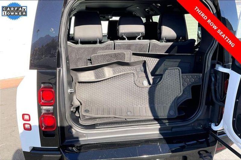 Used 2024 Land Rover Defender X-Dynamic SEImage 34