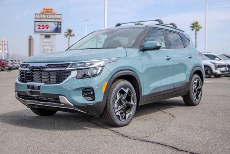 2025 Kia Seltos EXImage 3