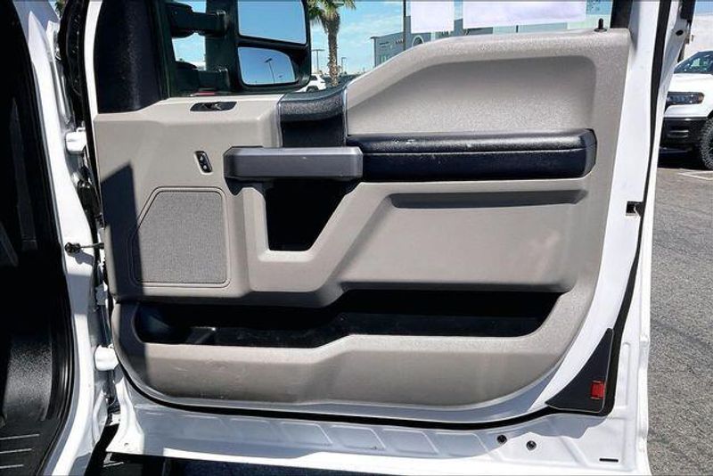 Used 2021 Ford F-450 Chassis XLTImage 23