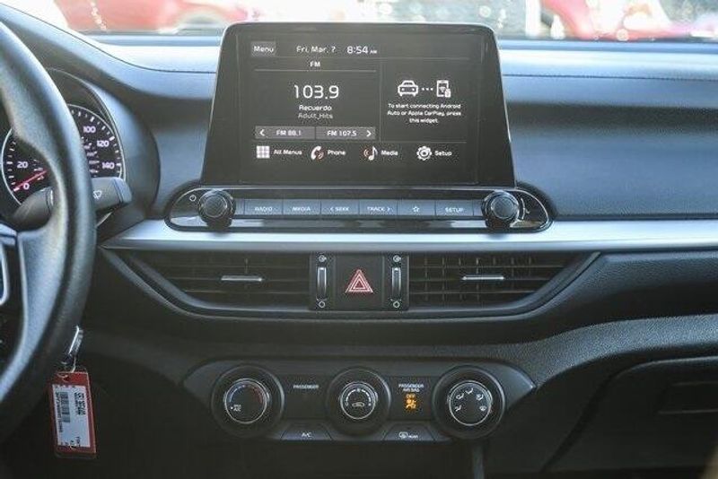 2024 Kia Forte LXSImage 15