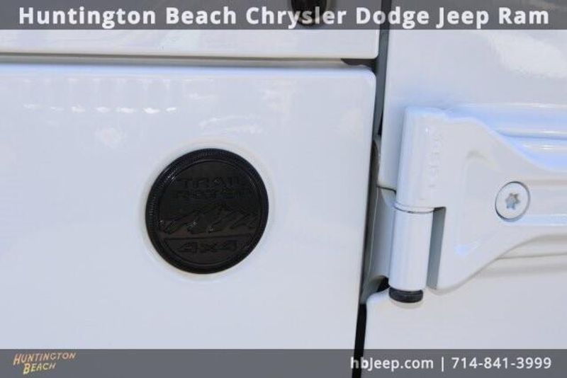 2022 Jeep Wrangler Unlimited WillysImage 8