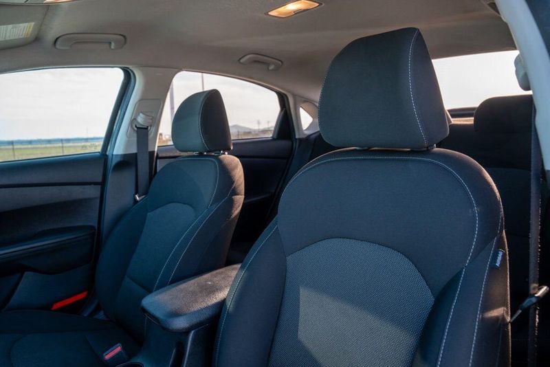 Used 2022 Kia Forte LXSImage 12