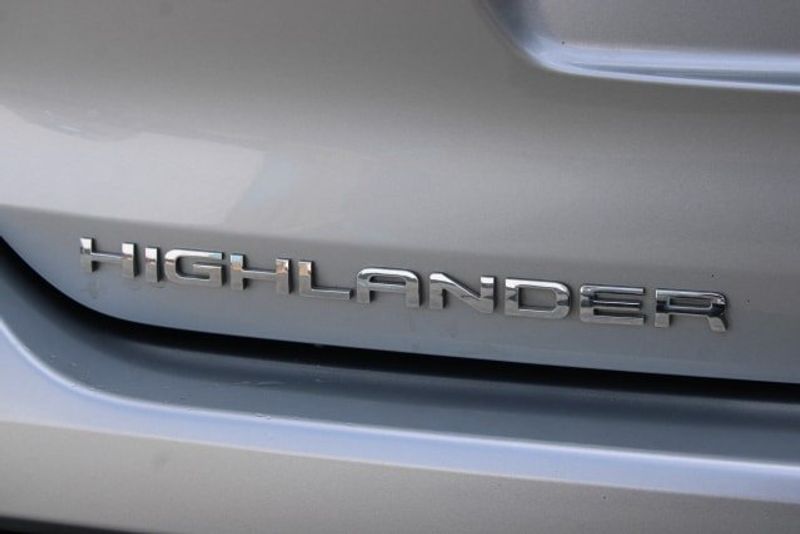 2022 Toyota Highlander XLEImage 8