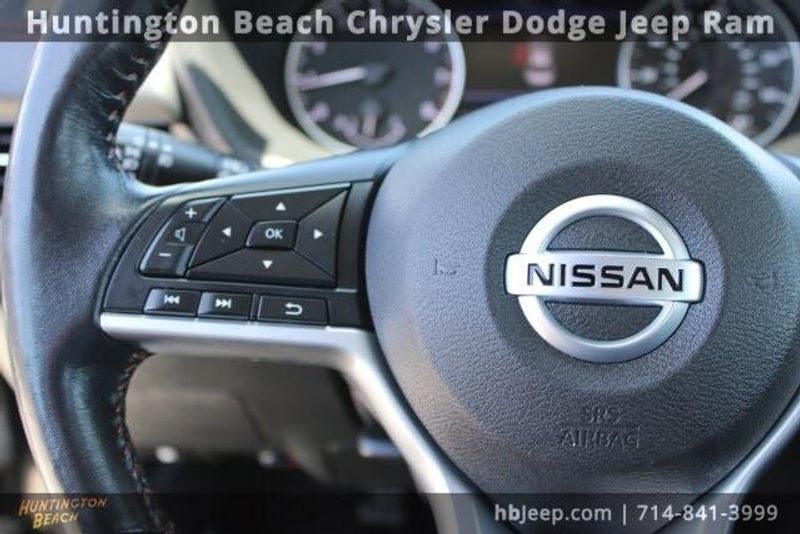 2020 Nissan Sentra SRImage 20