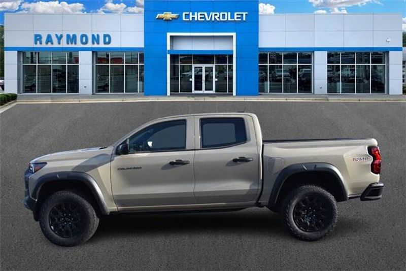 2024 Chevrolet Colorado Trail BossImage 6