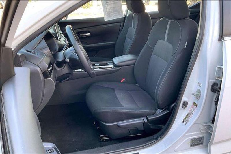 Used 2023 Nissan Sentra SVImage 24