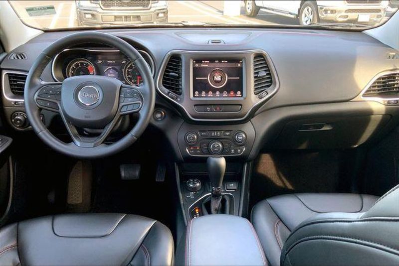 Used 2019 Jeep Cherokee TrailhawkImage 15