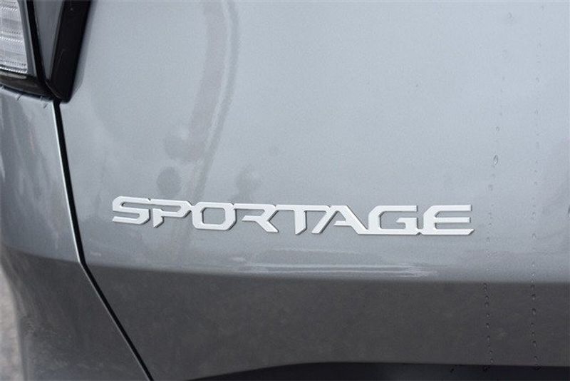 2024 Kia Sportage EXImage 5