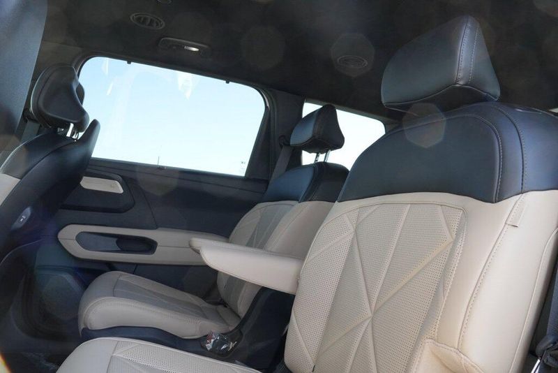 New 2027 Kia Telluride Hybrid EXImage 12
