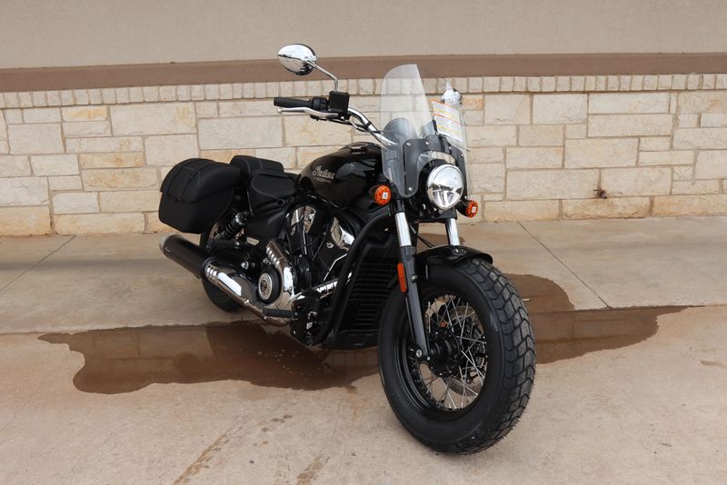2025 INDIAN MOTORCYCLE INDIAN SUPER SCOUT LIMITED WITH TECHNOLOGY PACKAGE BLACK METALLIC 