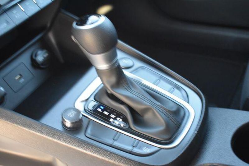 Used 2022 Hyundai Kona SELImage 22