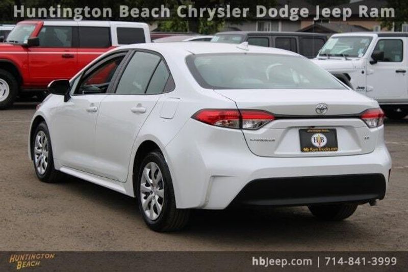 2024 Toyota Corolla LEImage 3