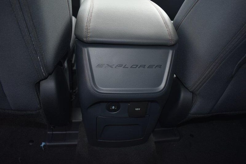 New 2025 Ford Explorer ActiveImage 11