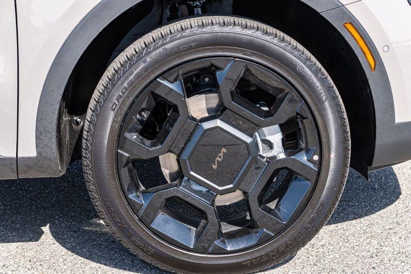 New 2026 Kia Sorento X-Line SX PrestigeImage 9