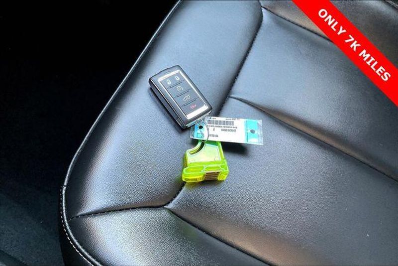 Used 2025 Jeep Grand Cherokee LimitedImage 11