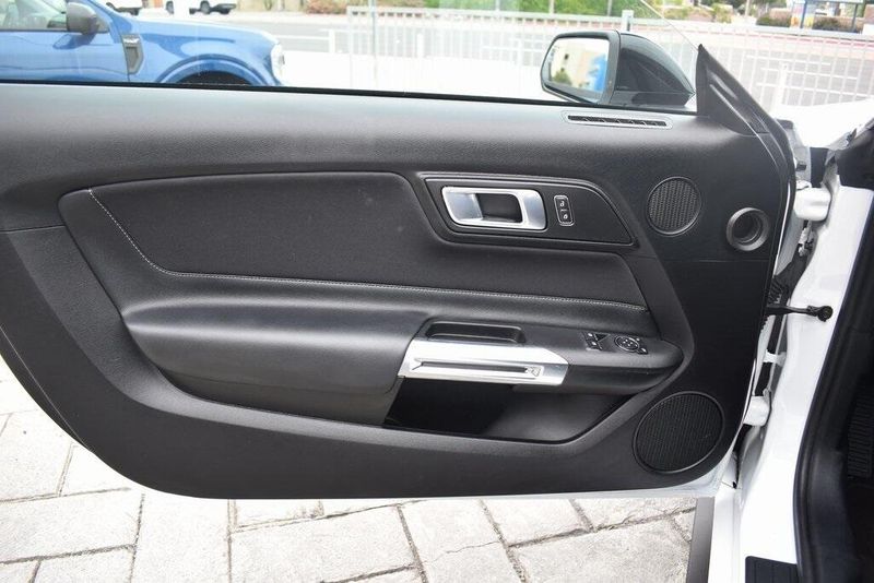 Used 2023 Ford Mustang EcoBoostImage 9