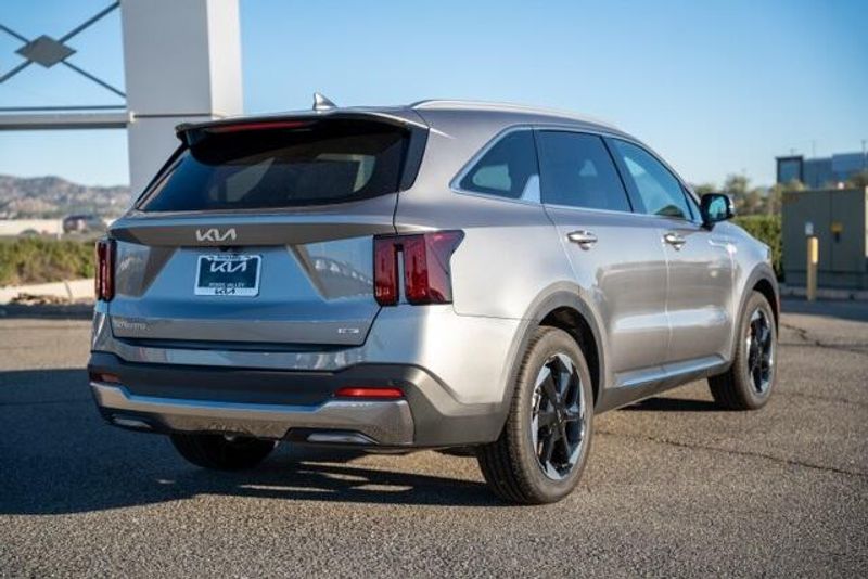 New 2026 Kia Sorento Hybrid EXImage 7