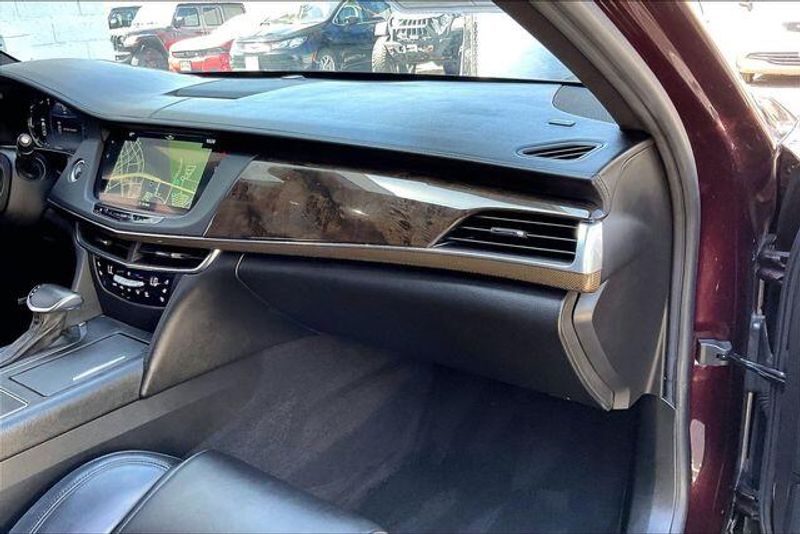Used 2017 Cadillac CT6 Hybrid Plug-InImage 16