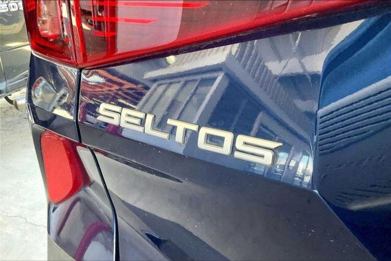 Used 2023 Kia Seltos NightfallImage 7