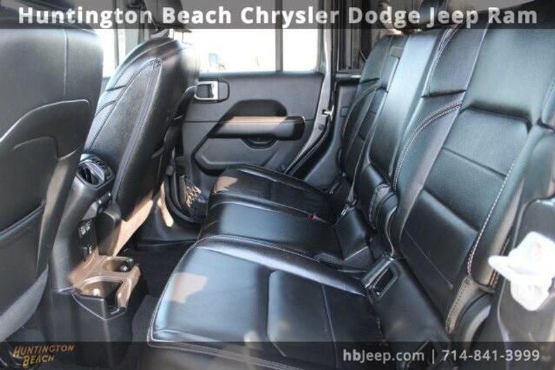 2020 Jeep Gladiator OverlandImage 35