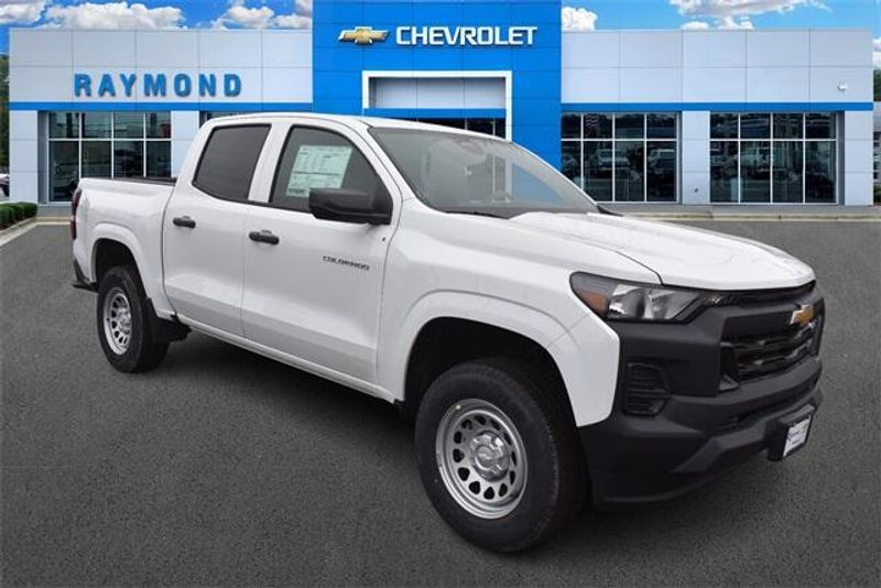 2025 Chevrolet Colorado Work TruckImage 1