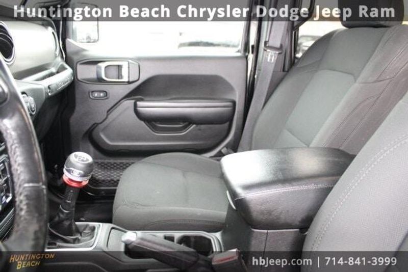 2021 Jeep Wrangler Unlimited WillysImage 34