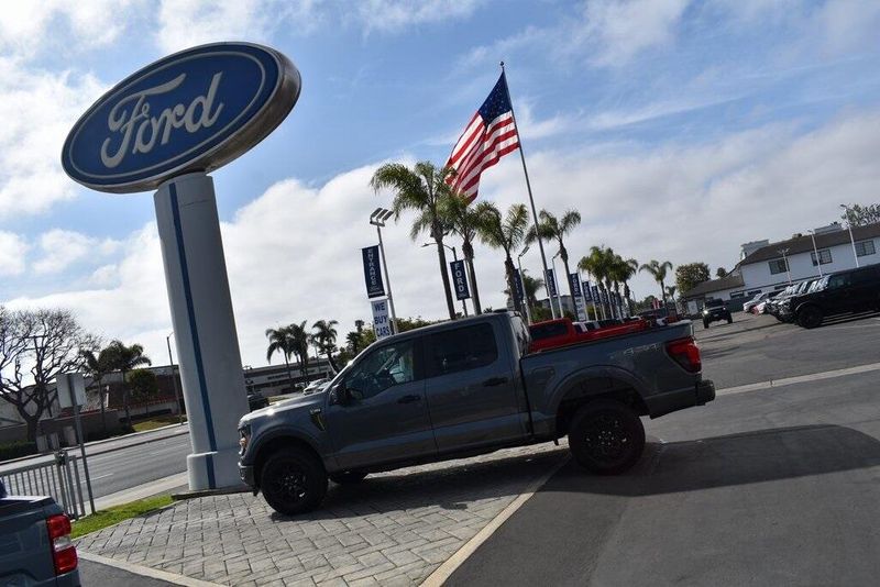2025 Ford F-150 STXImage 18