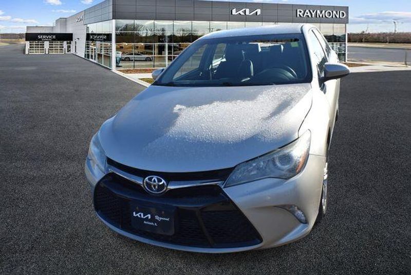 Used 2015 Toyota Camry LEImage 7