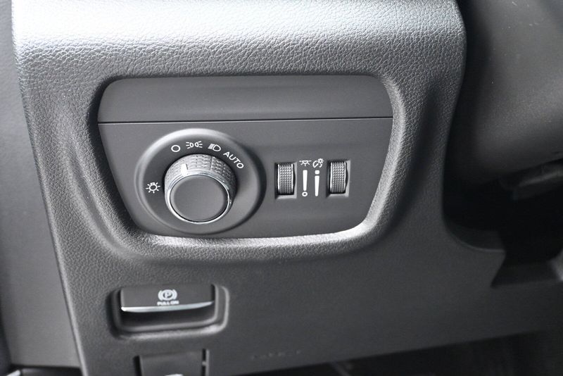 2025 Jeep Grand Cherokee Altitude XImage 22