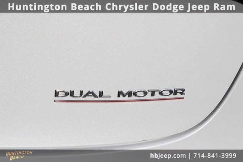 2023 Tesla Model 3 PerformanceImage 9