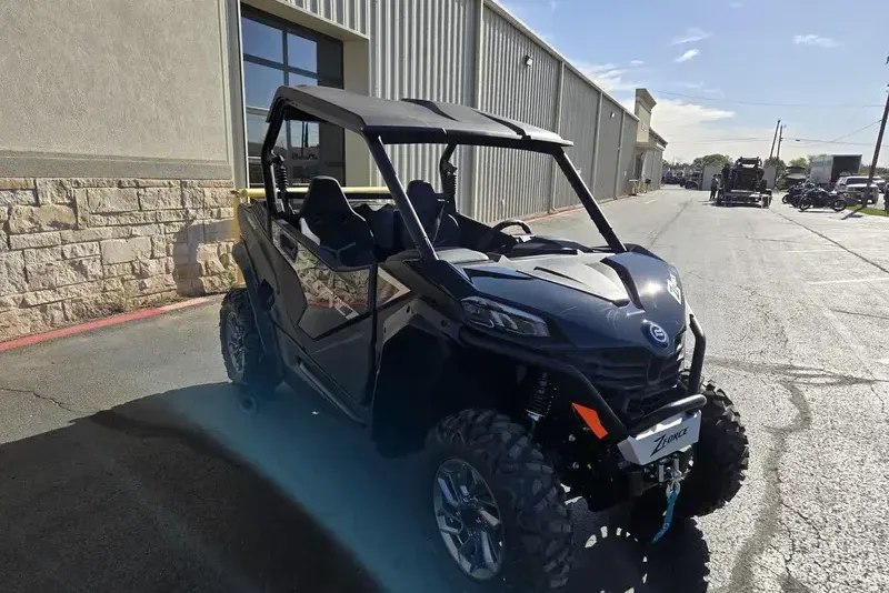2025 CFMOTO ZFORCE 800 TRAIL NEBULA BLACK 
