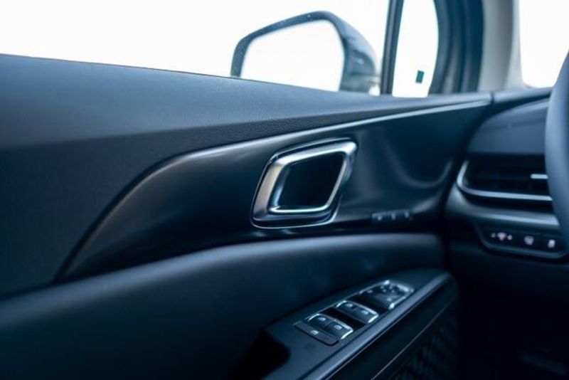 2026 Kia Carnival Hybrid SXImage 19